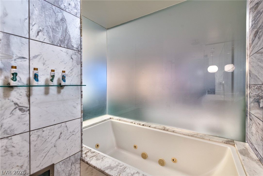 4381 West Flamingo Road 3904