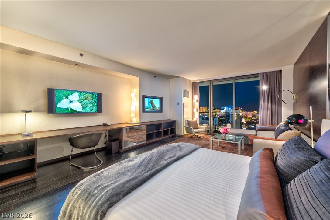 4381 West Flamingo Road 3904