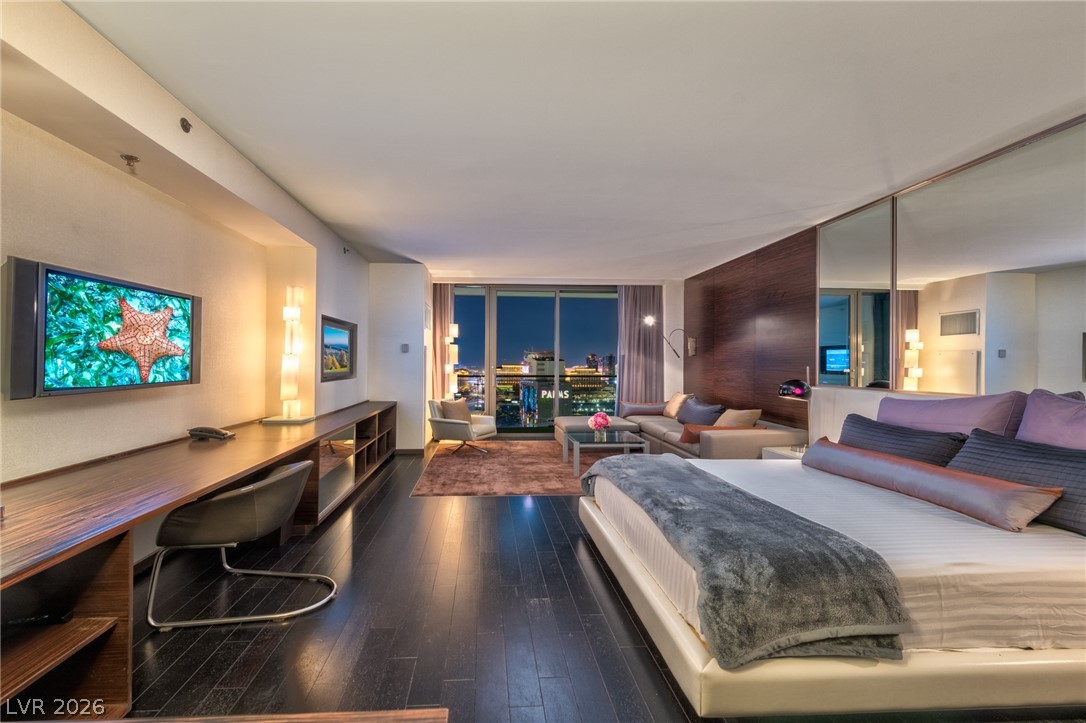 4381 West Flamingo Road 3904