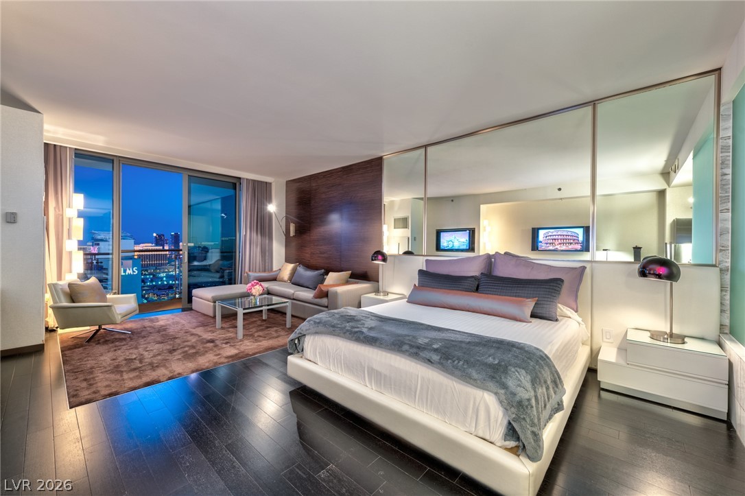 4381 West Flamingo Road 3904