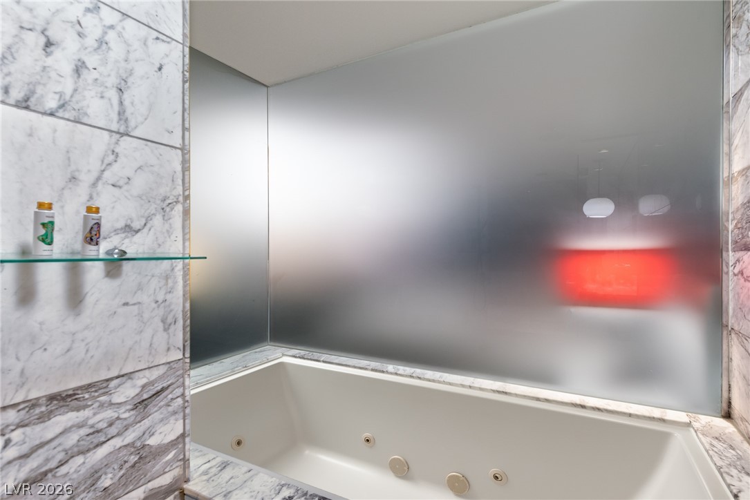 4381 West Flamingo Road 3904