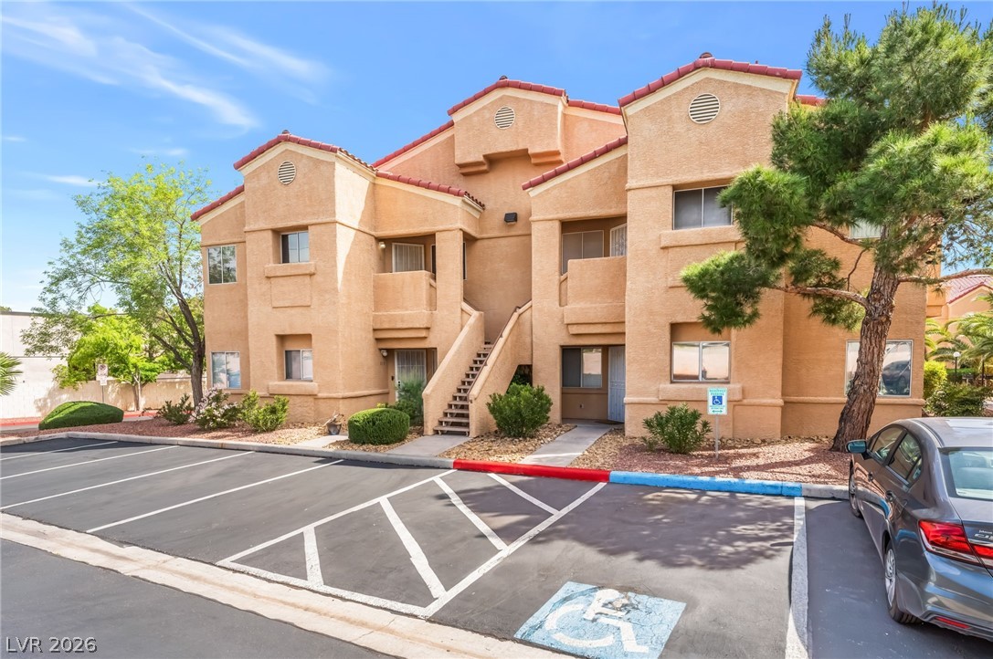 900 Heavenly Hills Court 213
