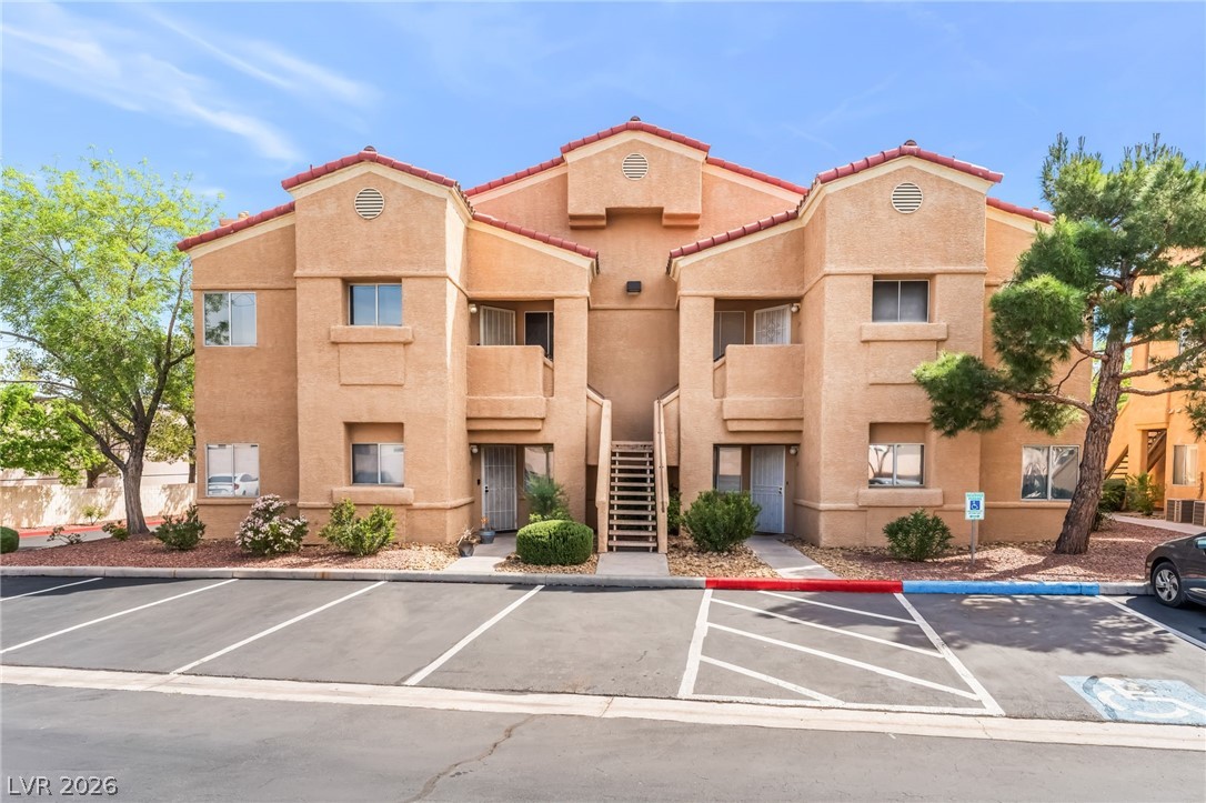 900 Heavenly Hills Court 213