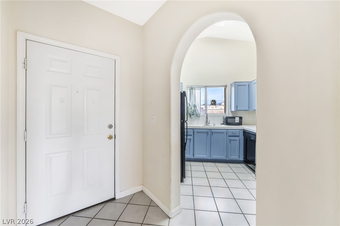 900 Heavenly Hills Court 213