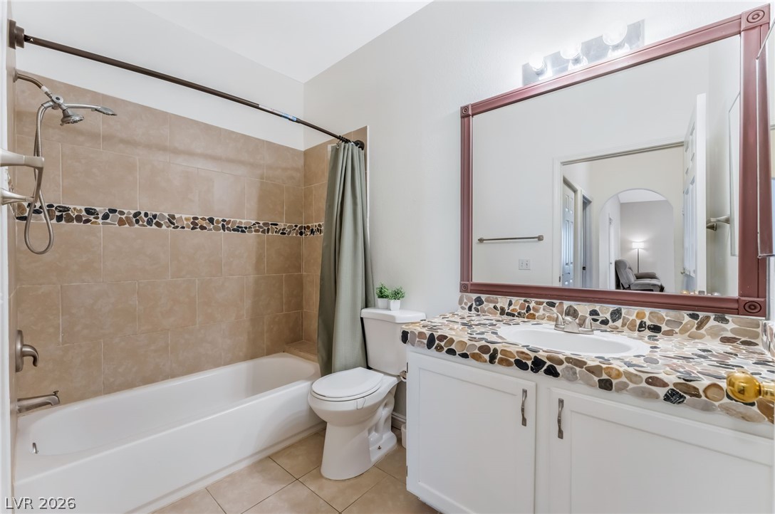 900 Heavenly Hills Court 213