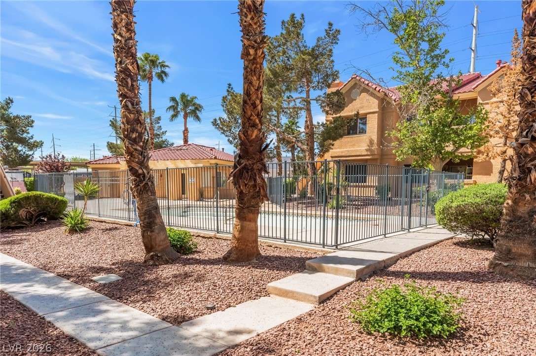 900 Heavenly Hills Court 213