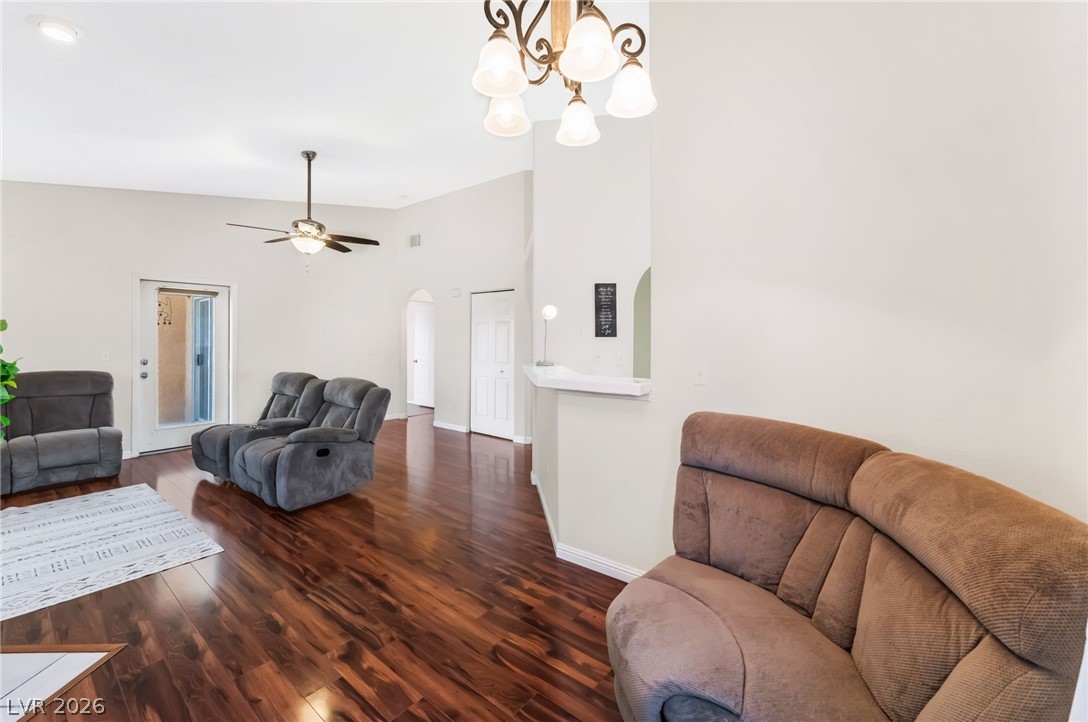 900 Heavenly Hills Court 213