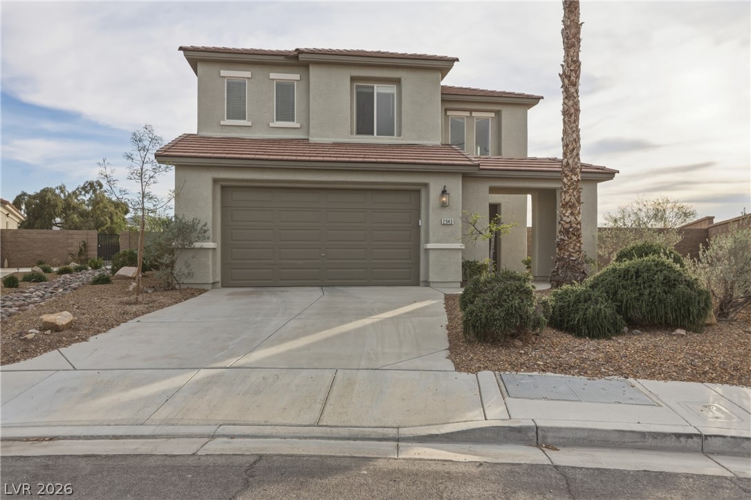 2943 Ainslie Lake Avenue
