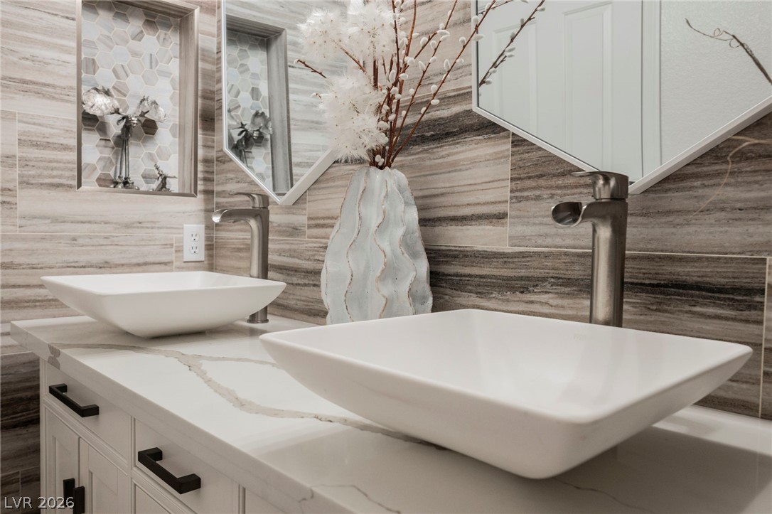 1613 Hidden Spring Drive