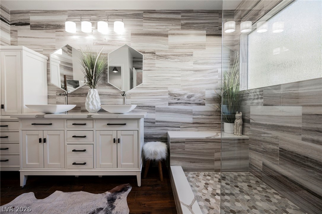 1613 Hidden Spring Drive