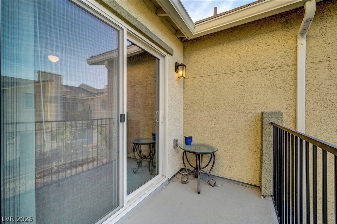 2650 Wimbledon White Court