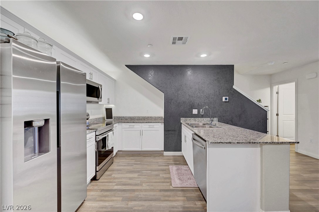 2650 Wimbledon White Court