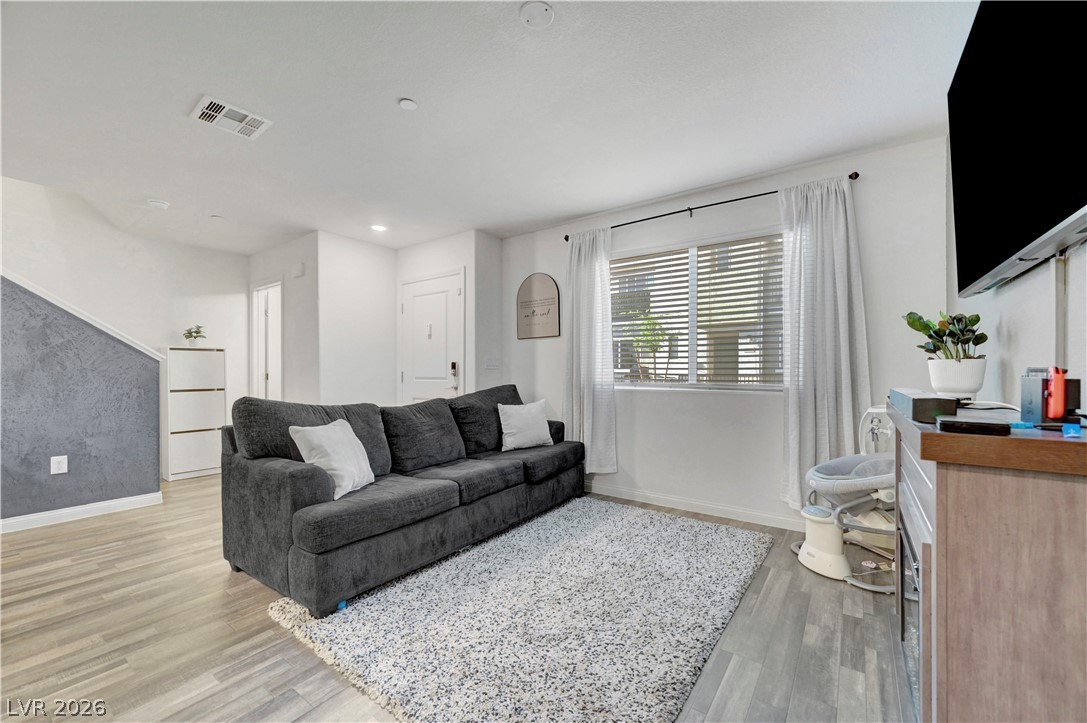 2650 Wimbledon White Court