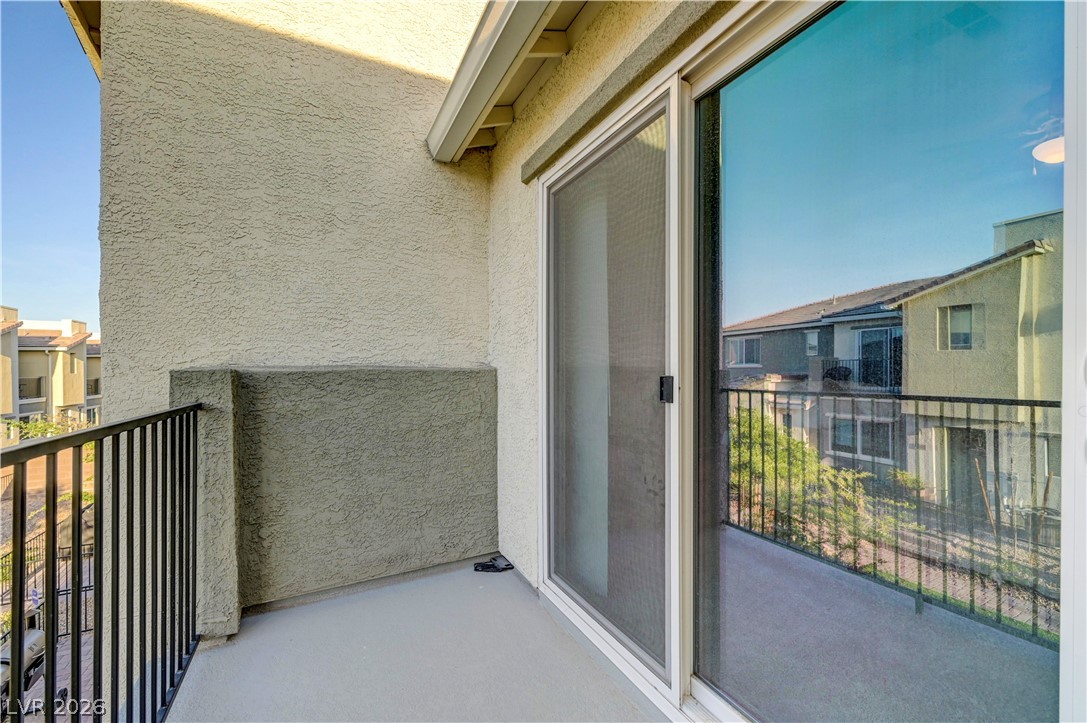 2650 Wimbledon White Court