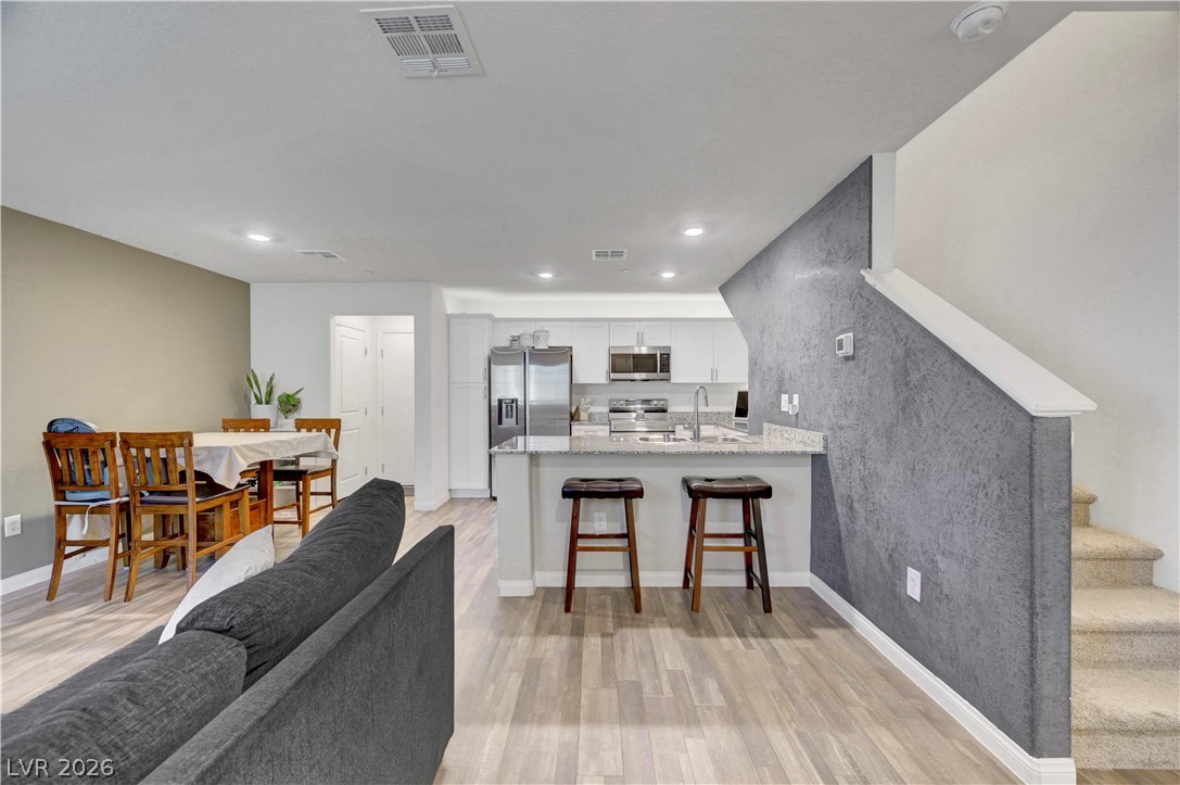 2650 Wimbledon White Court