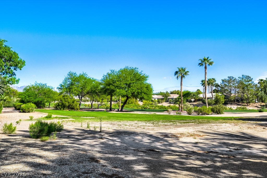 10430 Mandarino Avenue