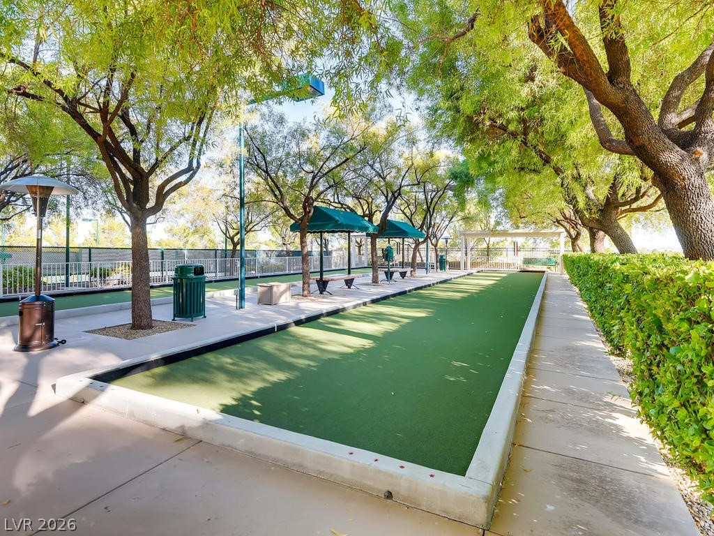 10430 Mandarino Avenue