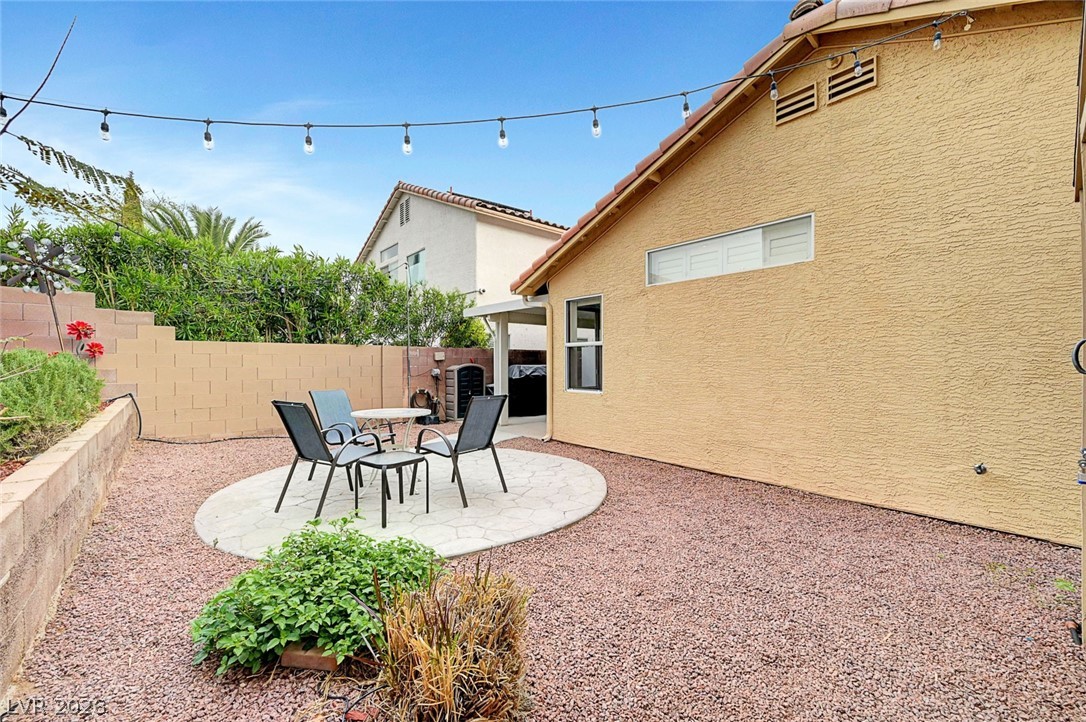 10008 Yellow Canary Avenue