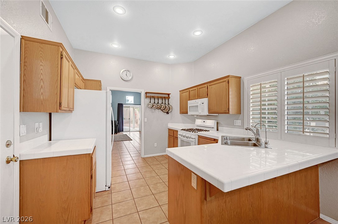 10008 Yellow Canary Avenue
