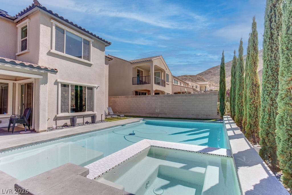 12735 Coastline Shadow Street