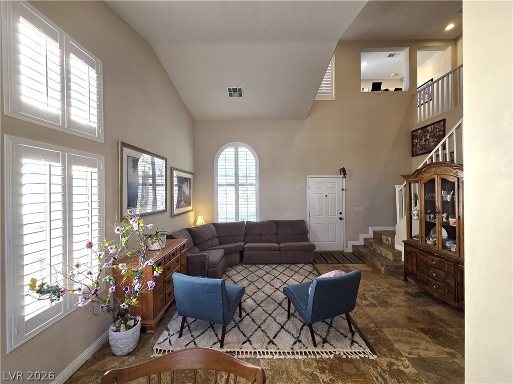 8125 Boxberry Avenue