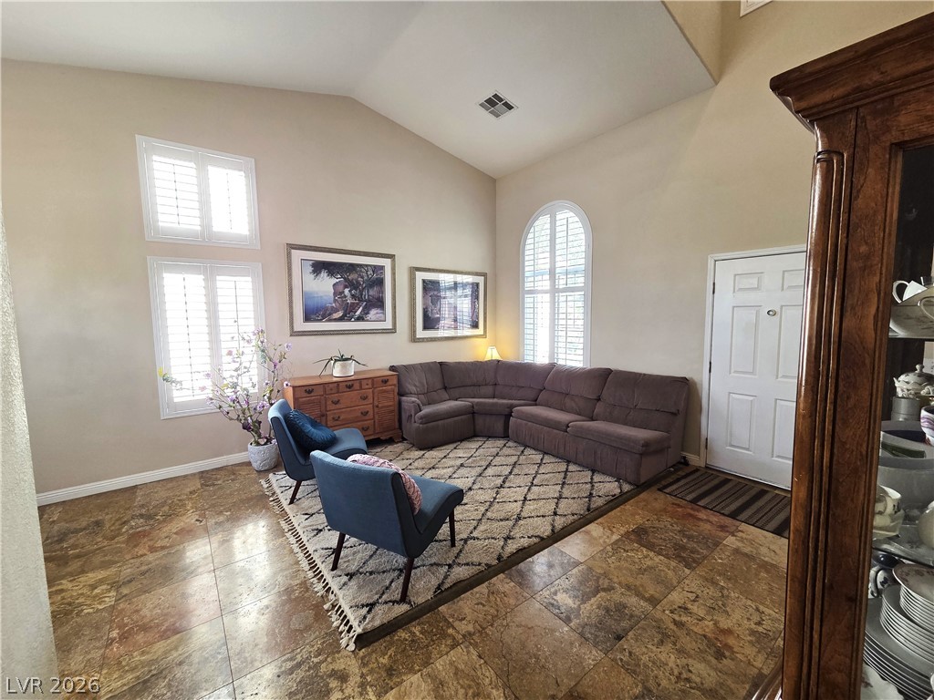 8125 Boxberry Avenue