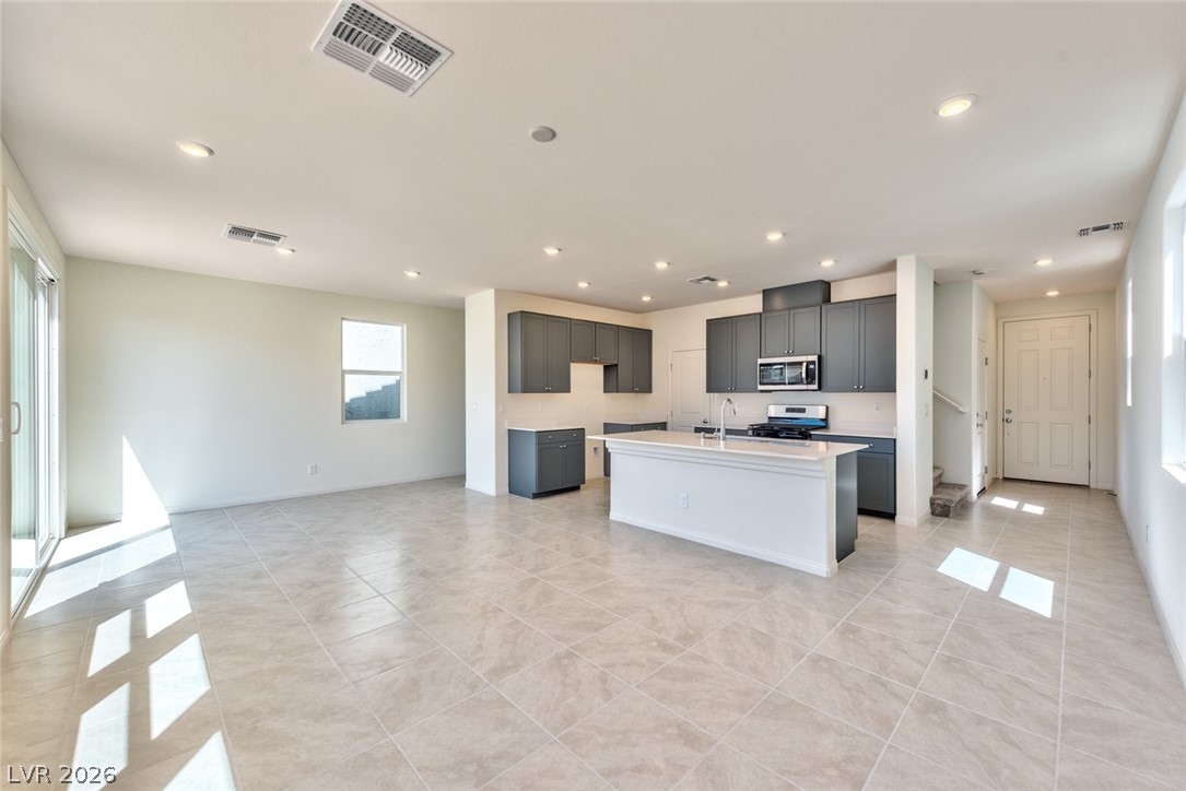 10167 Glowing Amber Street
