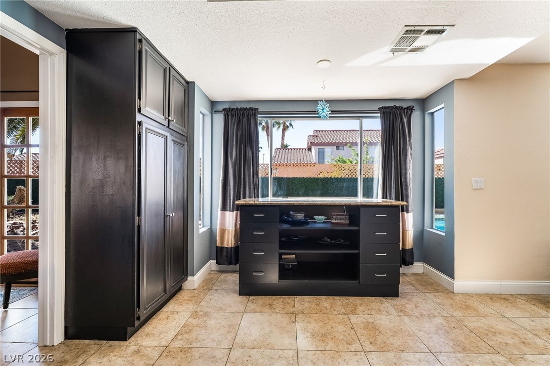 6741 Bodega Drive