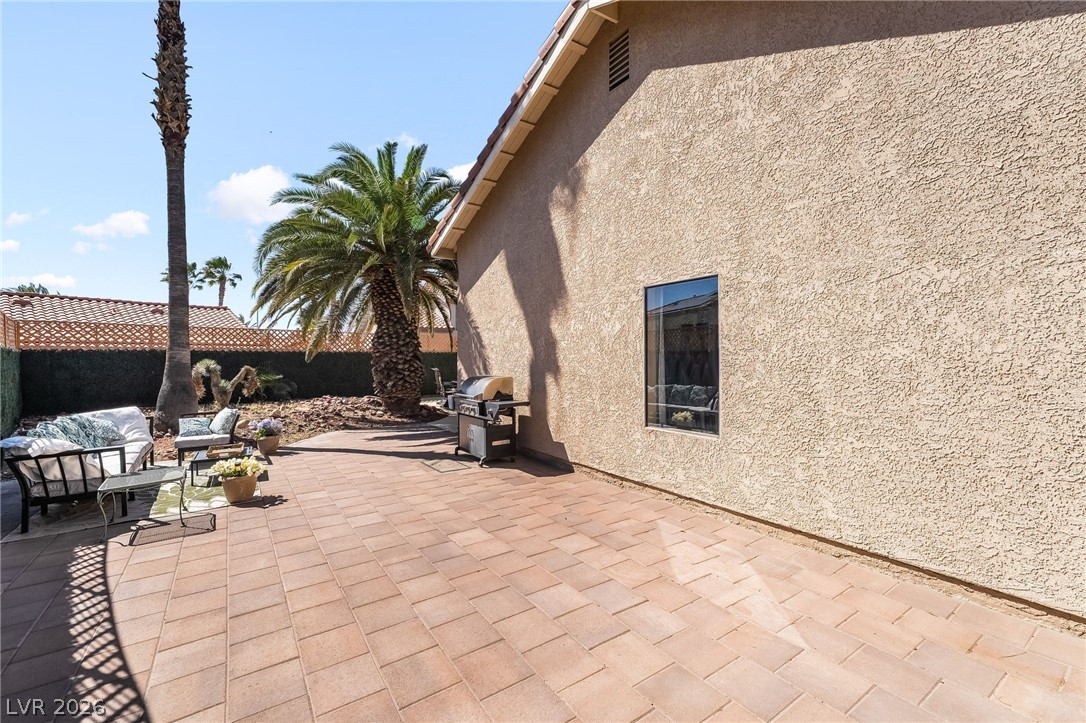 6741 Bodega Drive