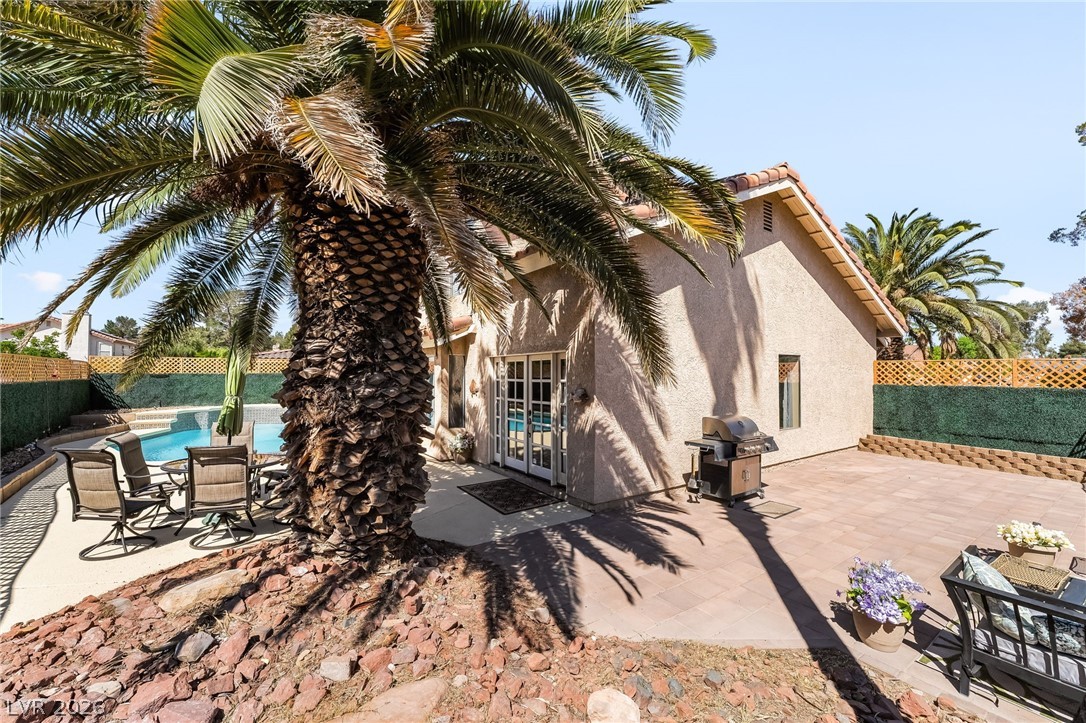 6741 Bodega Drive