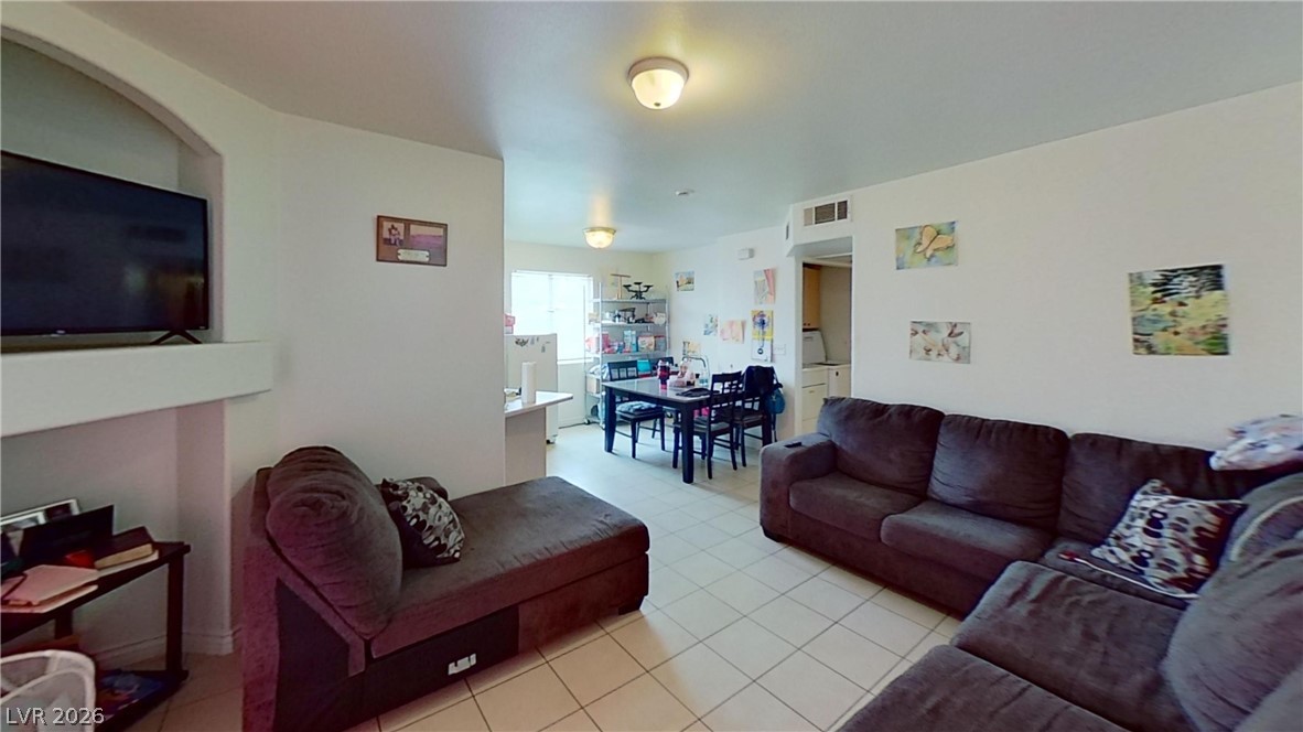 2101 Sun Avenue