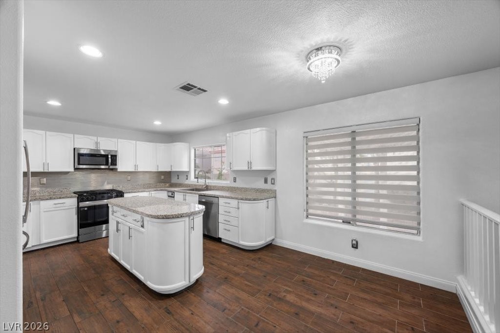 7882 West Gilmore Avenue