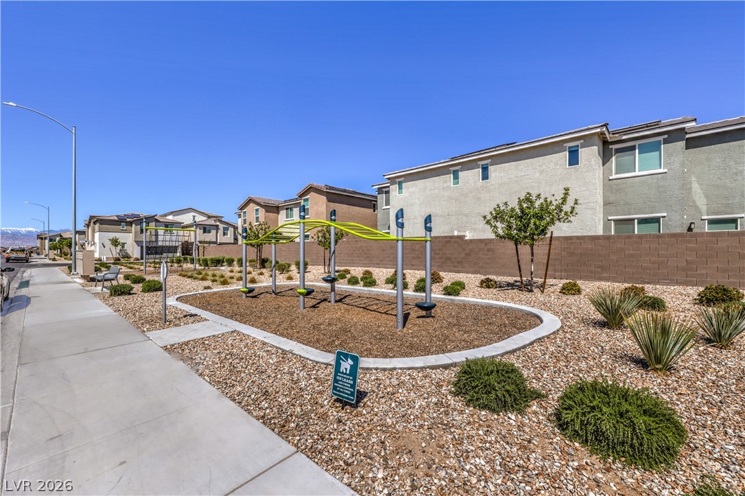 6816 Citron Mist Court
