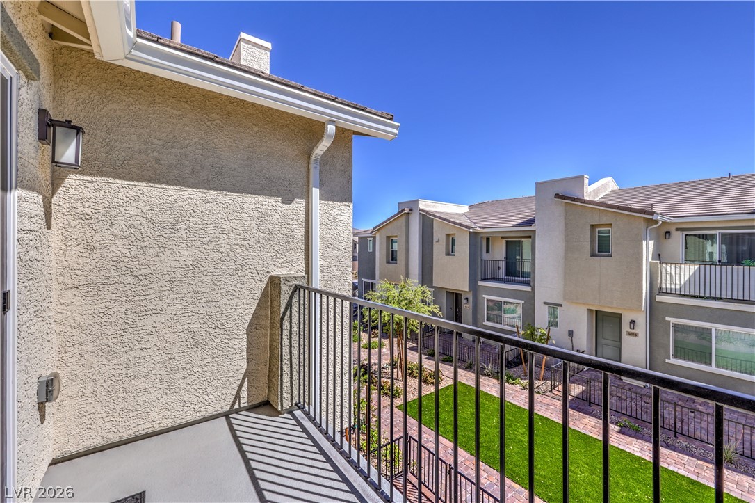 6816 Citron Mist Court