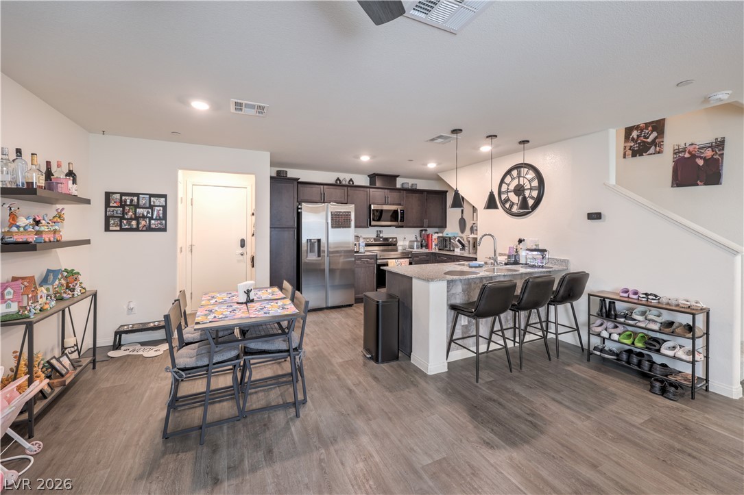 6816 Citron Mist Court