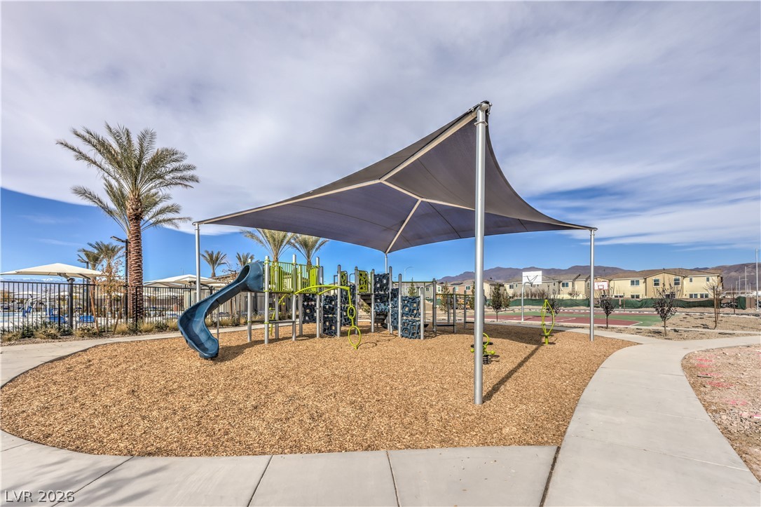 6816 Citron Mist Court