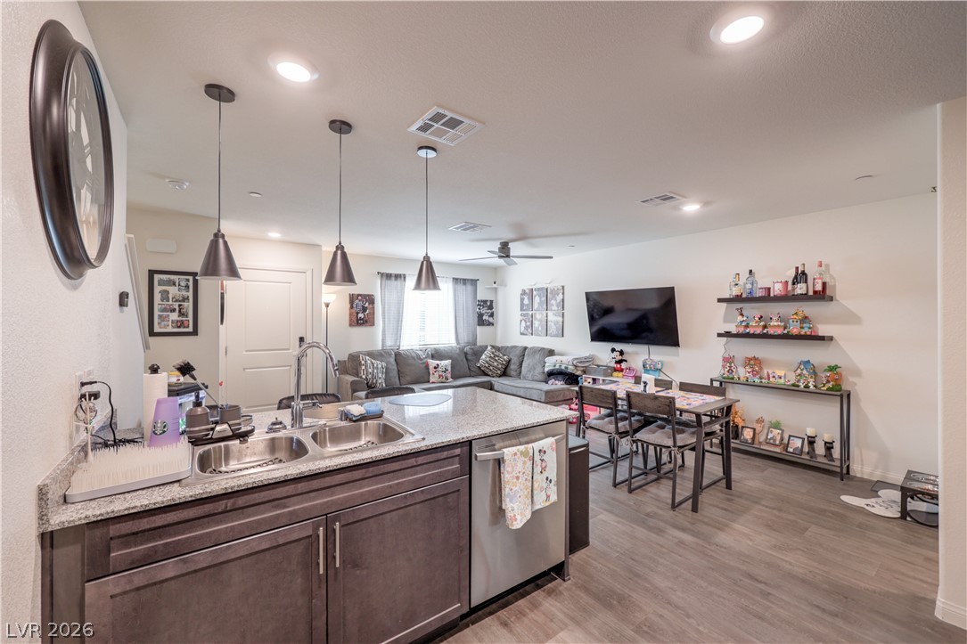 6816 Citron Mist Court