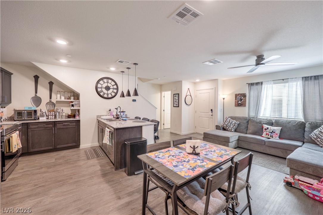 6816 Citron Mist Court