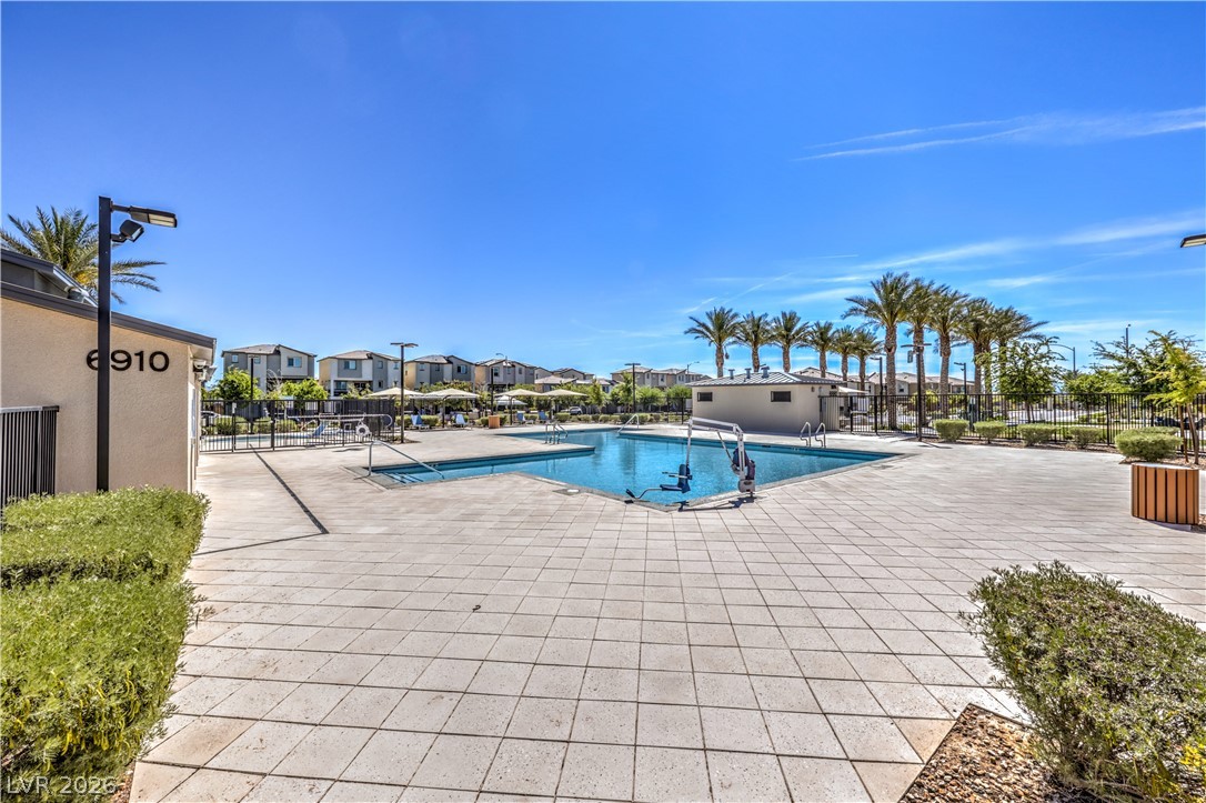 6816 Citron Mist Court