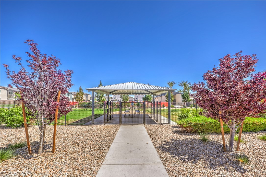 6816 Citron Mist Court