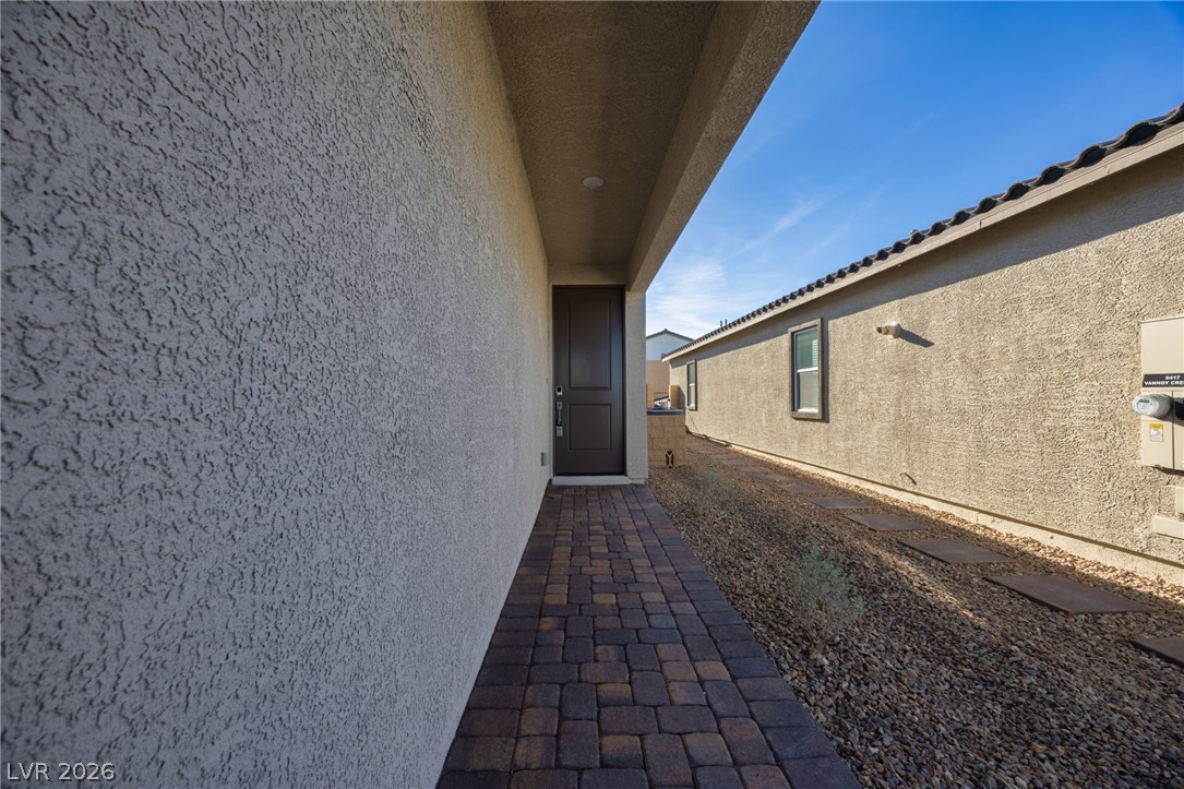 8385 Vanhoy Creek Street