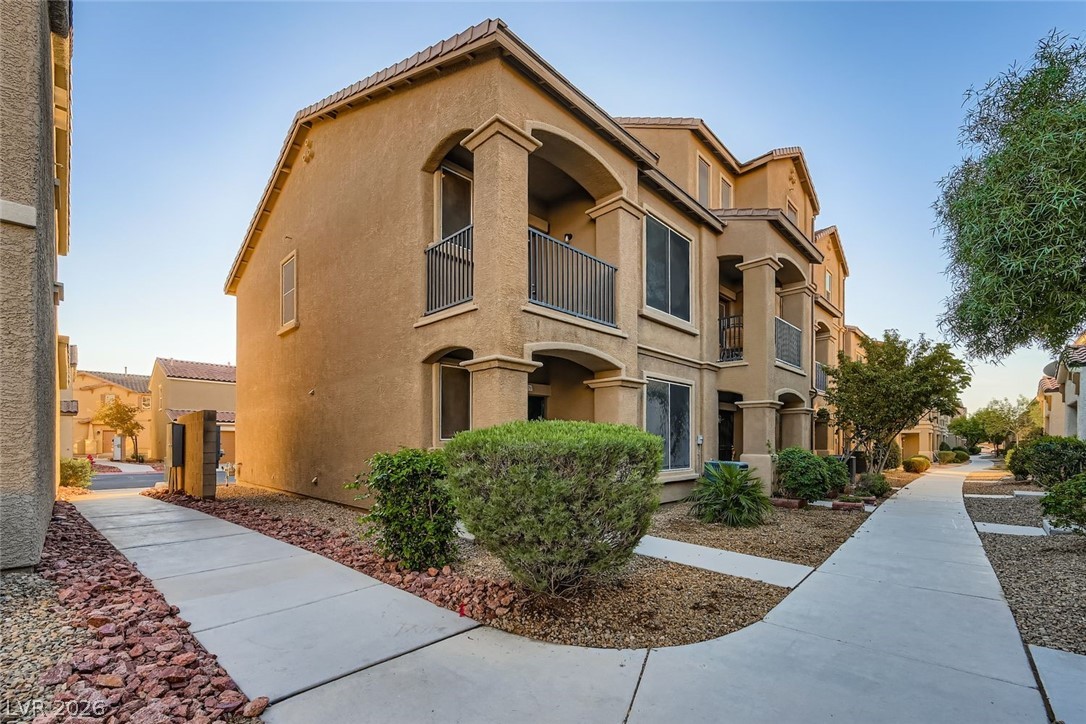 4571 Townwall Street
