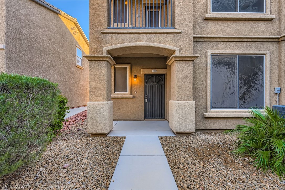 4571 Townwall Street