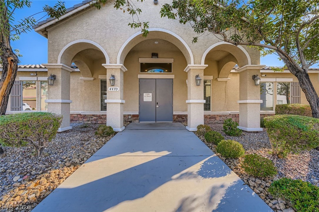 4571 Townwall Street