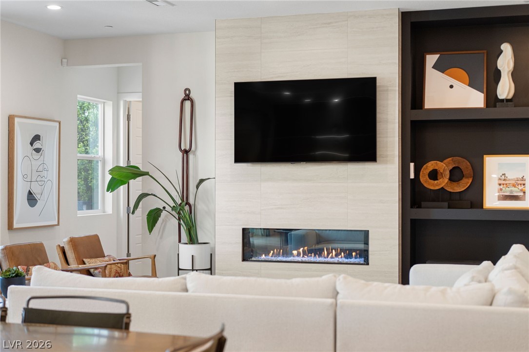 10125 Sequoia Glen Avenue