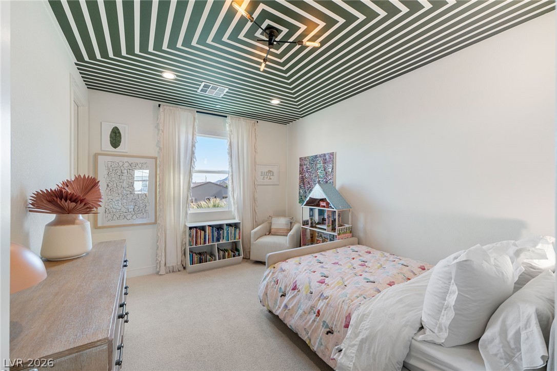 10125 Sequoia Glen Avenue