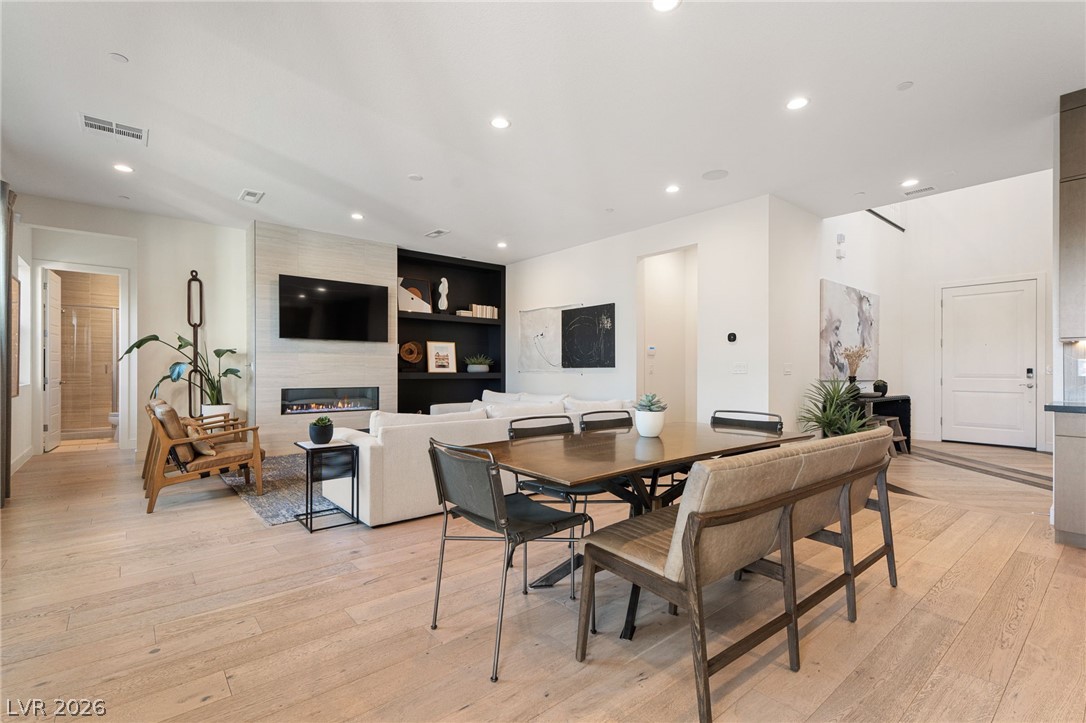 10125 Sequoia Glen Avenue