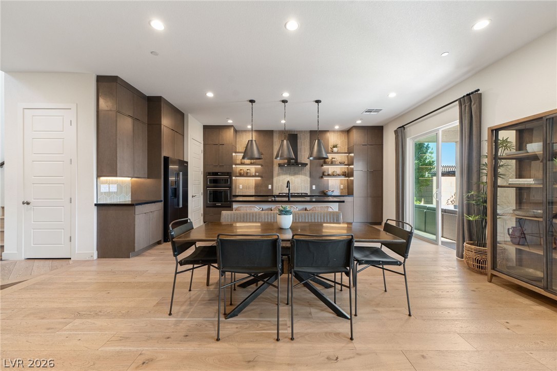 10125 Sequoia Glen Avenue