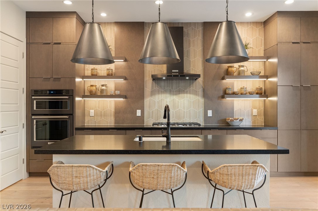 10125 Sequoia Glen Avenue