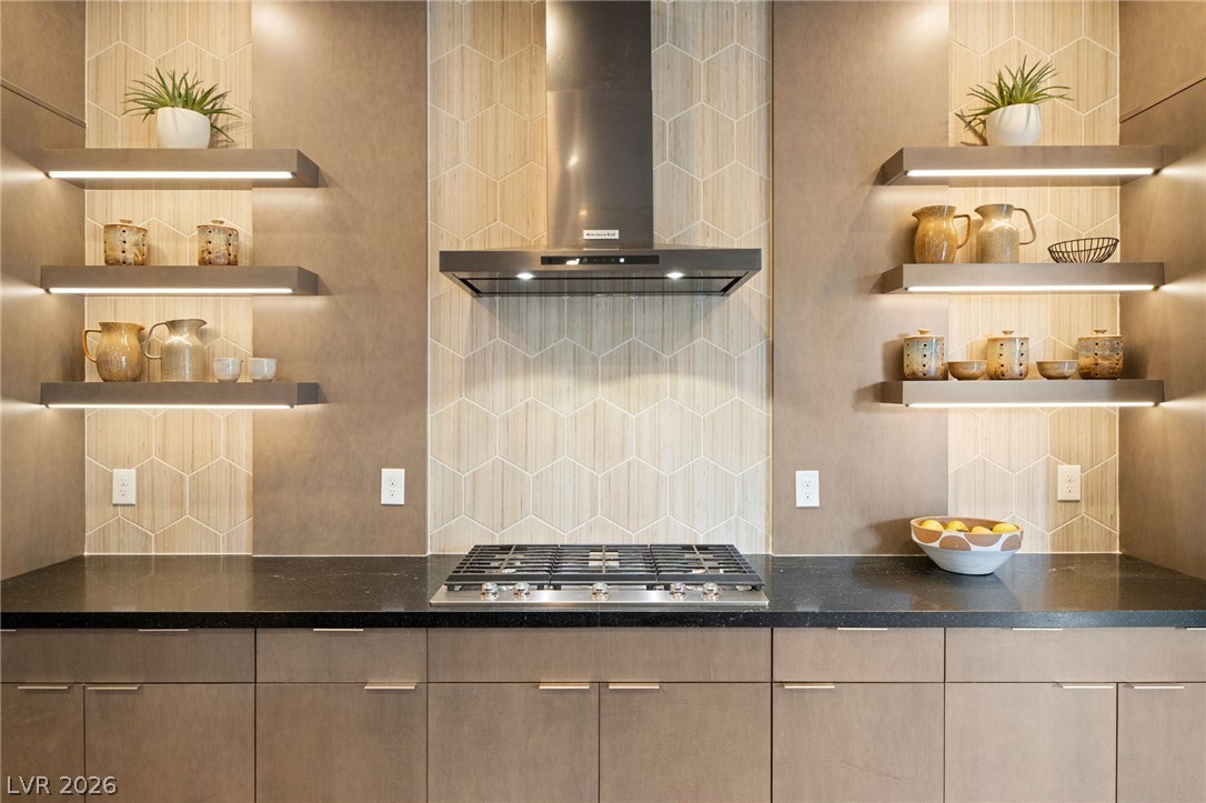 10125 Sequoia Glen Avenue